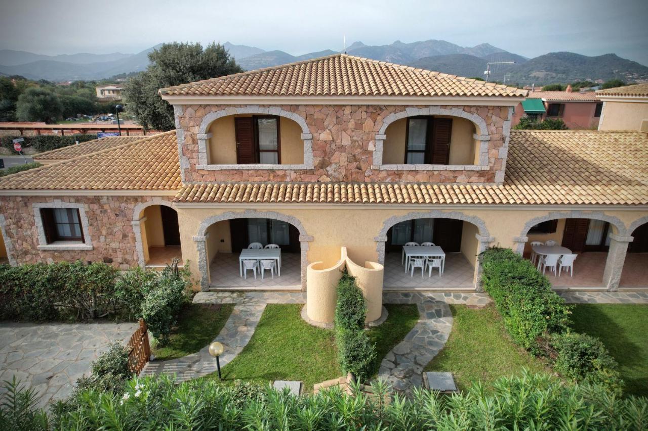 Ville Del Mar San Teodoro  Exterior photo